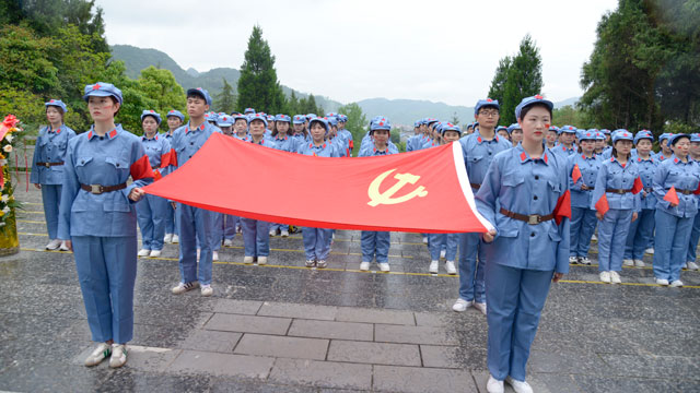 传承红色基因、护您健康同行