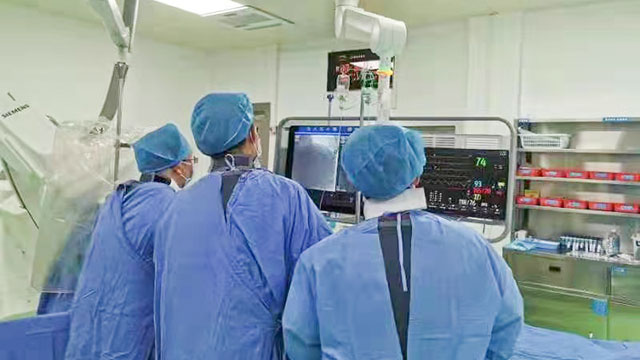 来凤县人民医院春节假期胸痛救治通道畅通无阻