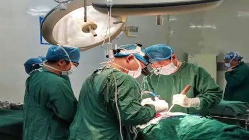 来凤县人民医院成功开展椎管内肿瘤切除术