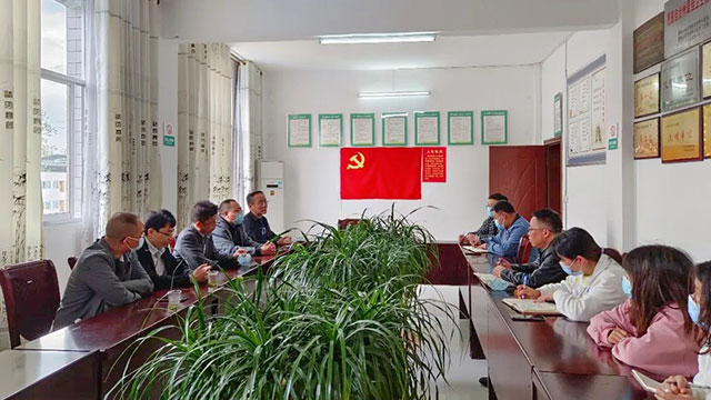 来凤县首家胸痛救治单元建设在旧司镇启动