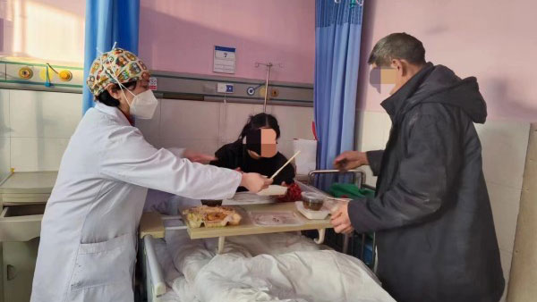 来凤县人民医院：情暖“医”线 爱与守候