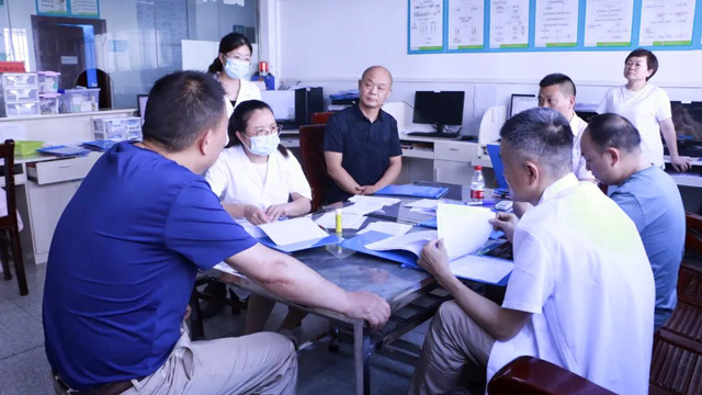 来凤县人民医院为民办实事，让老百姓家门口看病不发愁