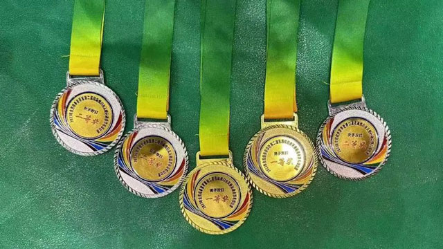 喜讯！来凤县人民医院斩获8枚奖牌！