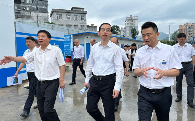 省卫健委党组书记、主任陈红辉来院调研