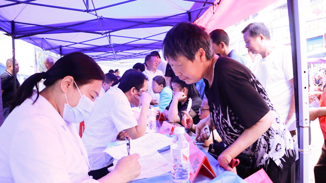 2023年6月29日联合民大医院赴大河义诊