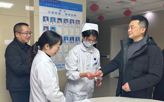 送福啦！这里还有给你的一封信