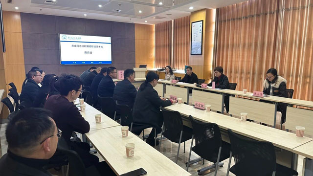 龚成同志挂职期履职情况考核座谈会在县人民医院召开