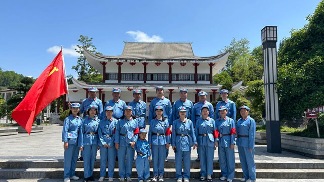 县人民医院第四党支部前往忠堡大捷纪念园接受红色教育