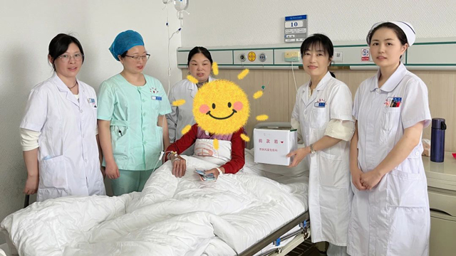来凤县人民医院：肾病风湿免疫科医护为患者捐款献爱心