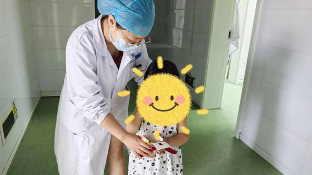 来凤县人民医院：孩子别哭，我们帮你找妈妈