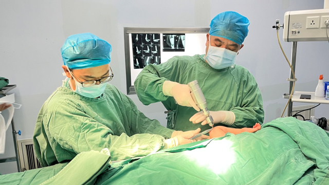 儿童骨折，“一针搞定”！首例经皮克氏针内固定术