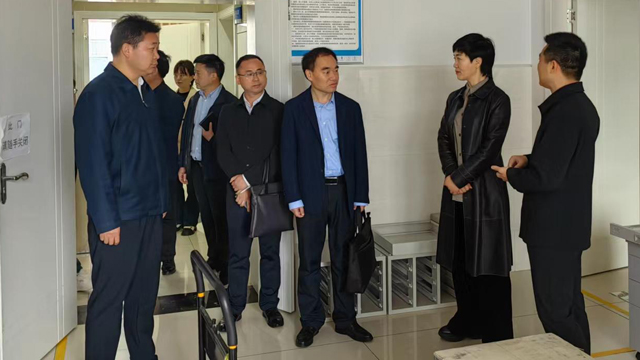 2024年4月8日州委宣传部部长向红林调研数智化病理服务体系建设工作