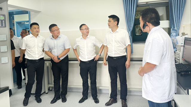 2024年7月5日副县长汪玉明带队至我院进行全县医疗服务能力提升现场调研