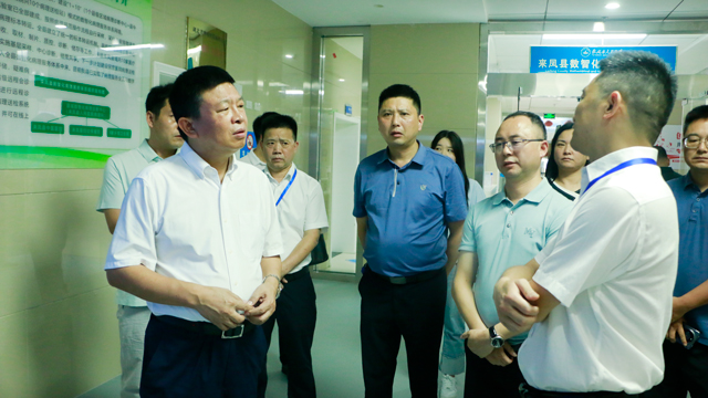 2024年7月21日县委书记李伟带队调研数智化病理中心建设