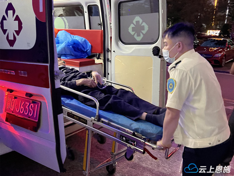 来凤：县乡联动为急性心肌梗死患者建立快速生命通道