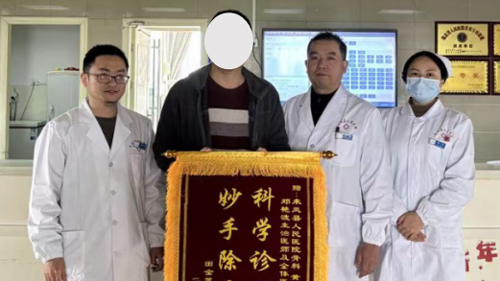 70岁老人股骨骨折，术后24小时重新站立