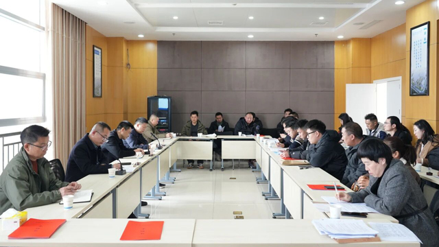 来凤县人民医院举行2026年度药品、耗材供应商廉政谈话暨合同签订会