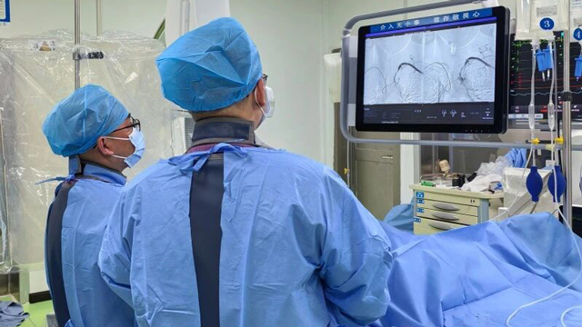 微创介入新突破！来凤县人民医院神经内科成功开展首例经桡动脉入路左侧锁骨下动脉支架植入术